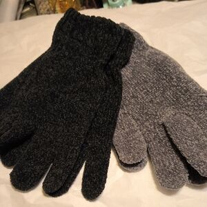 2 Pack Of Juicy Couture Gloves